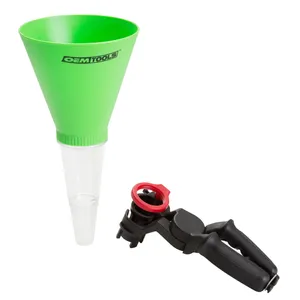 Great Neck Saw Universal Oil Funnel with Clamp 1985545 
