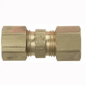 S.U.R. & R 3/8 NYLON TO ST 1331990 