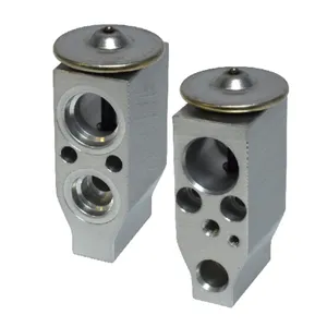 Transtar Industries A/C Expansion Valve 1495858 